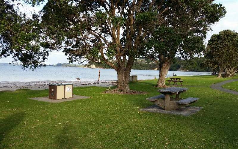 Snells Beach Reserve Freedom/Basic Camp New Zealand